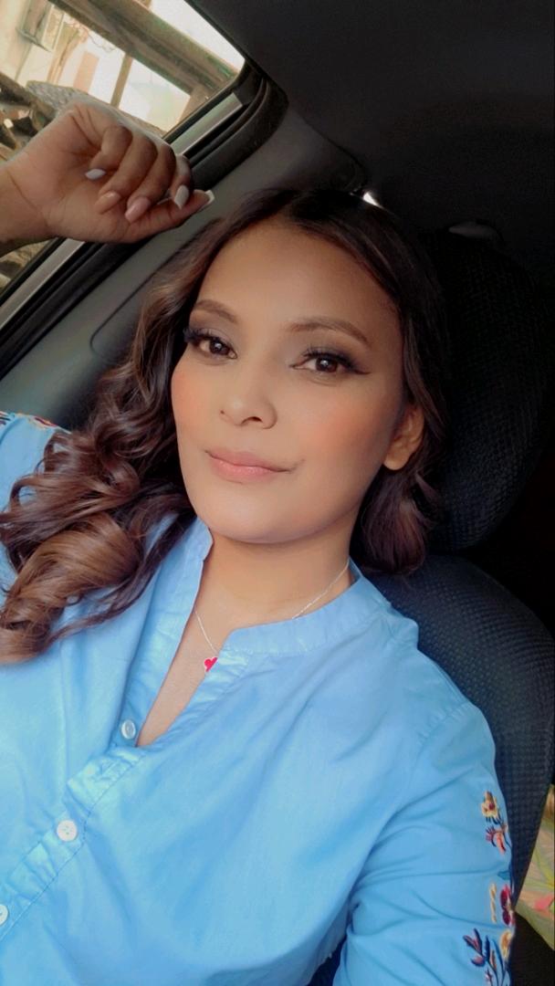 A woman from Honduras on UhmeCam